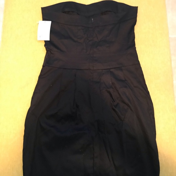 Toronto designer - Strapless cotton dress - Picture 2 of 7